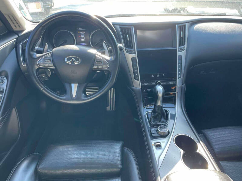 2015 Infiniti Q50 Hybrid Premium