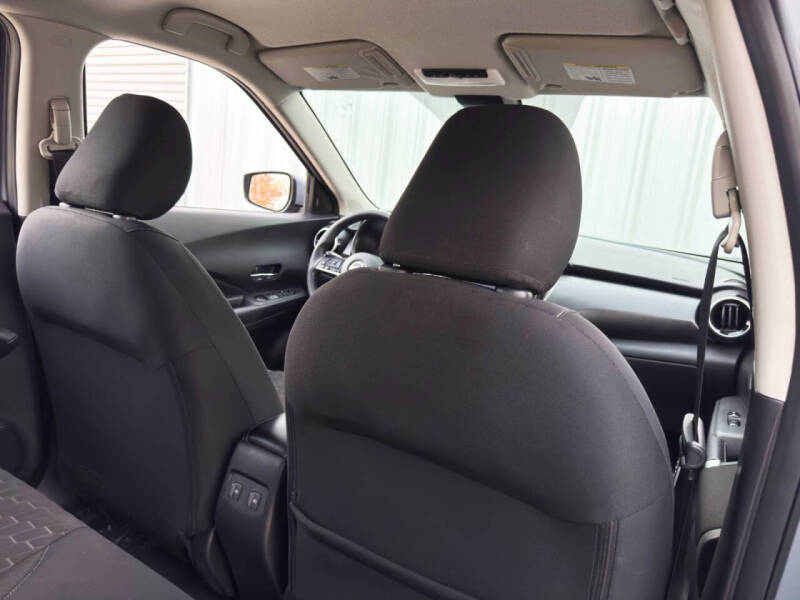 2022 Nissan Kicks SV