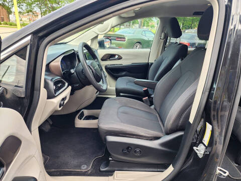 2018 Chrysler Pacifica LX