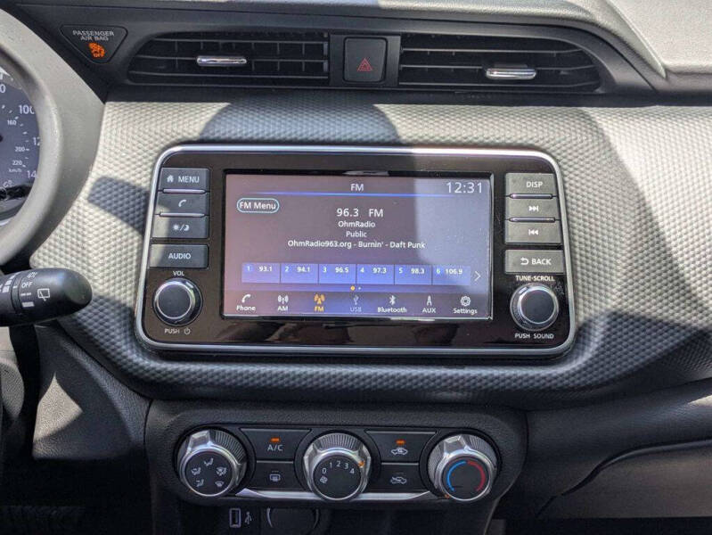 2025 Nissan Kicks Play S