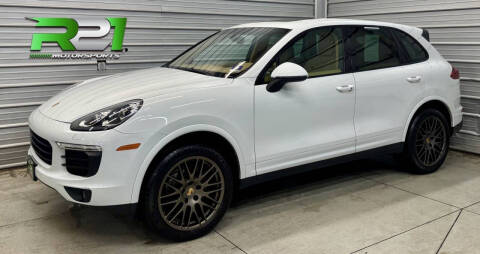 2017 Porsche Cayenne Platinum Edition
