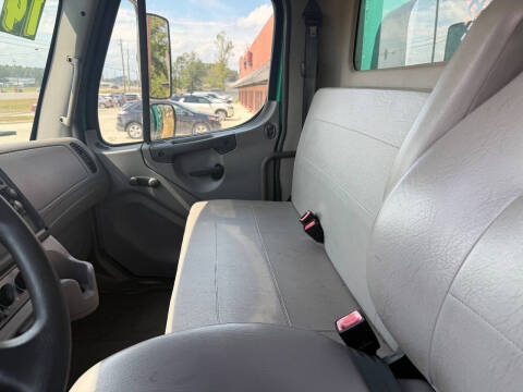 2014 Freightliner M2 106