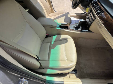 2011 BMW 3 Series 328i