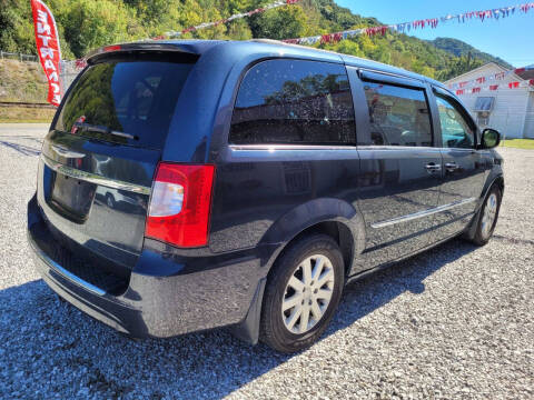2014 Chrysler Town and Country Touring
