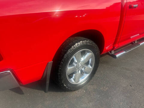 2017 RAM 1500 SLT