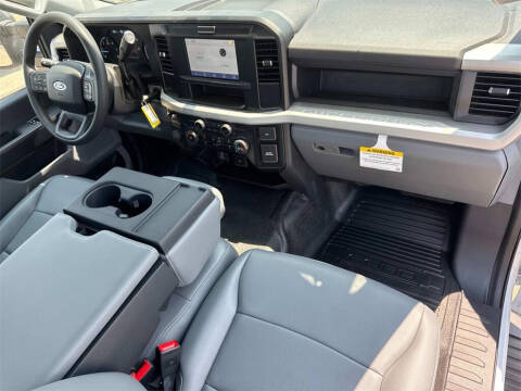 2025 Ford F-350 Super Duty XL