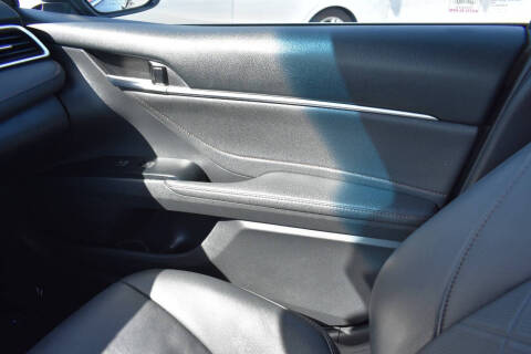 2018 Toyota Camry Hybrid XLE