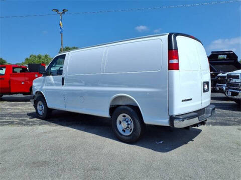 2025 Chevrolet Express 3500