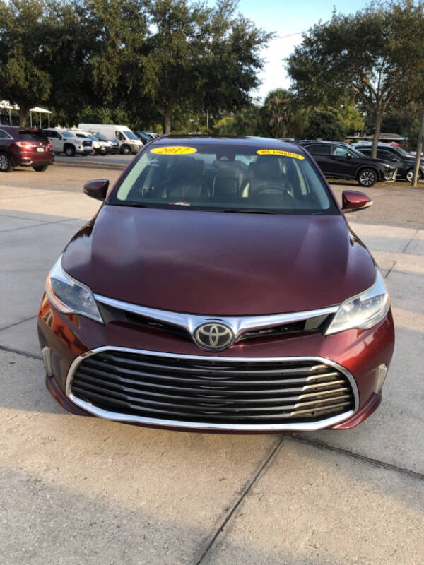 2017 Toyota Avalon XLE's photo