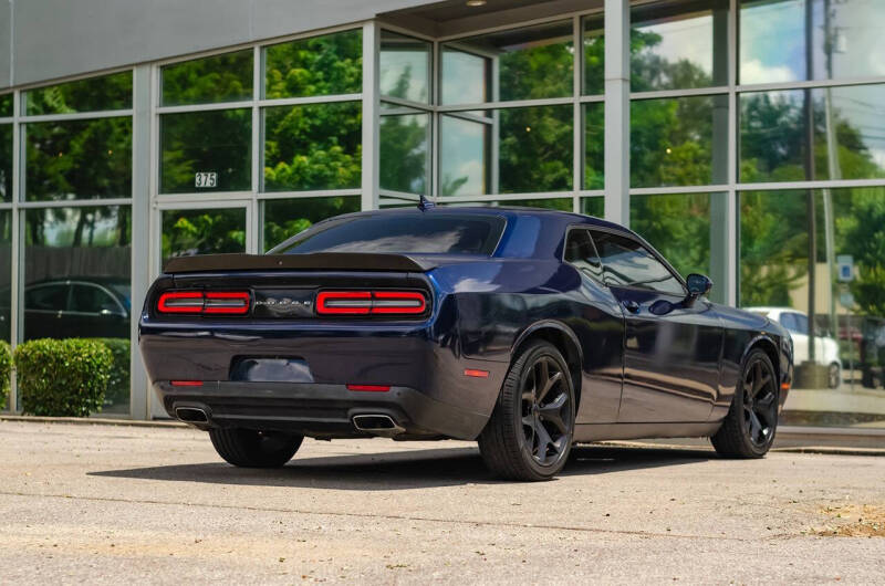 2015 Dodge Challenger SXT Plus