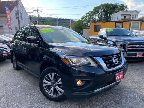 2017 Nissan Pathfinder for sale at Auto Universe Inc. in Paterson NJ