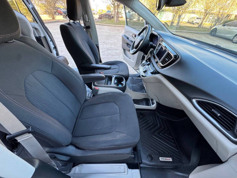 2018 Chrysler Pacifica Touring Plus