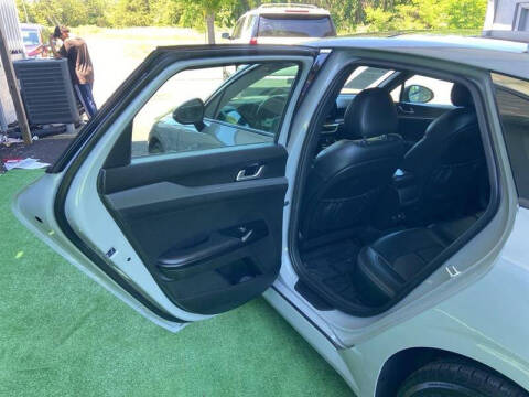 2022 Kia K5