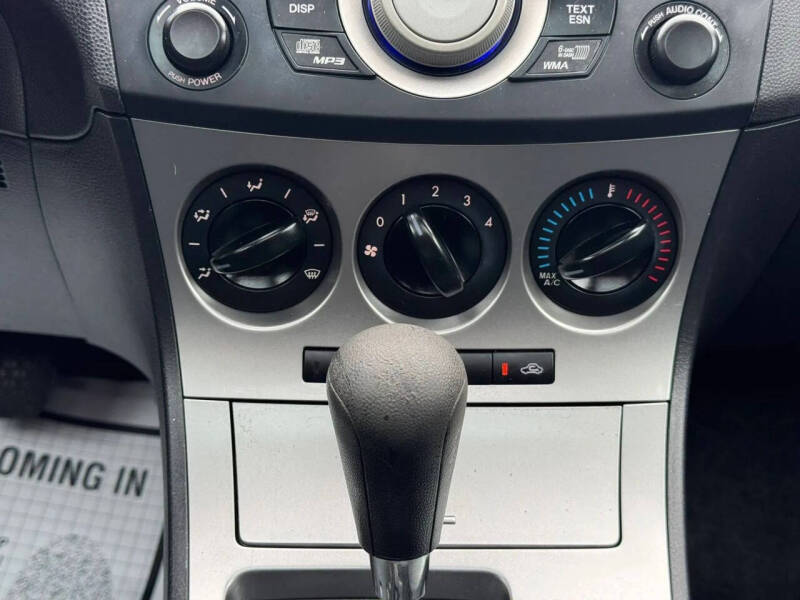 2011 Mazda MAZDA3 i Touring