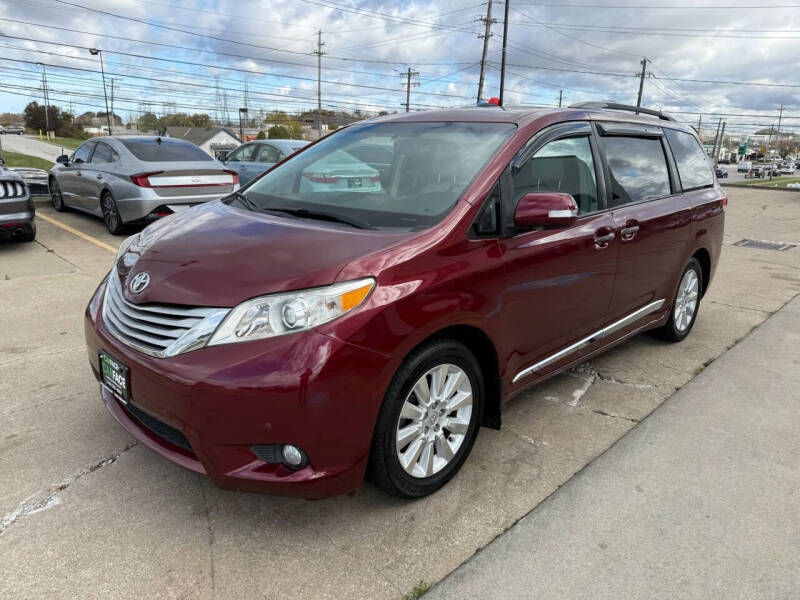 2013 Toyota Sienna Limited 7-Passenger