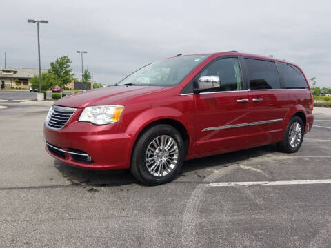 2011 Chrysler Town and Country for sale at CALDERONE CAR & TRUCK in Whiteland IN