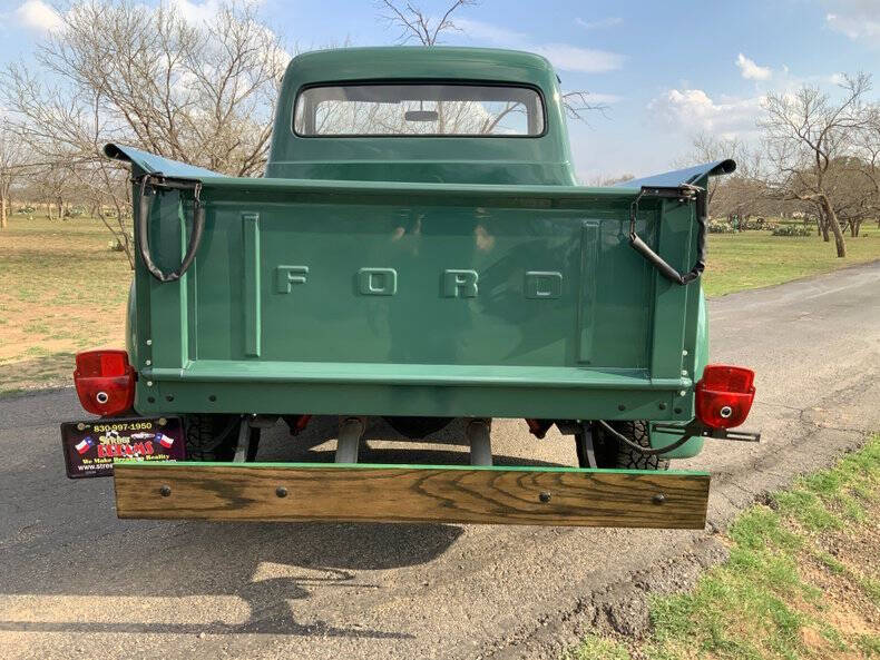 1953 Ford F-100