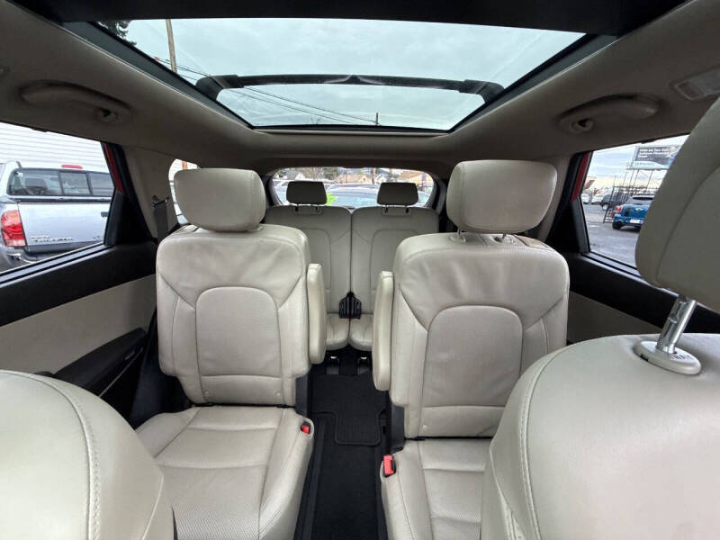 2017 Hyundai Santa Fe Limited Ultimate