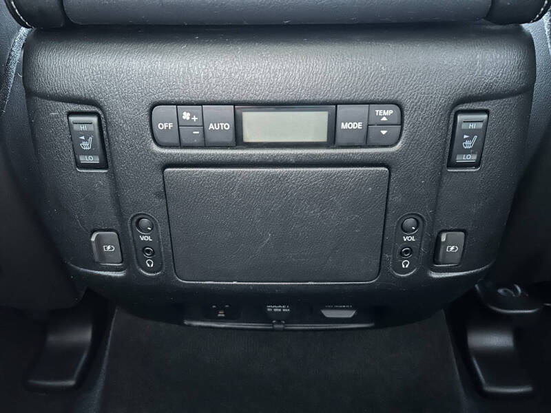 2019 Nissan Armada Platinum