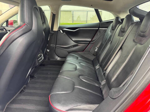 2013 Tesla Model S Performance