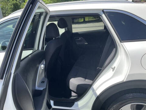 2017 Kia Niro LX
