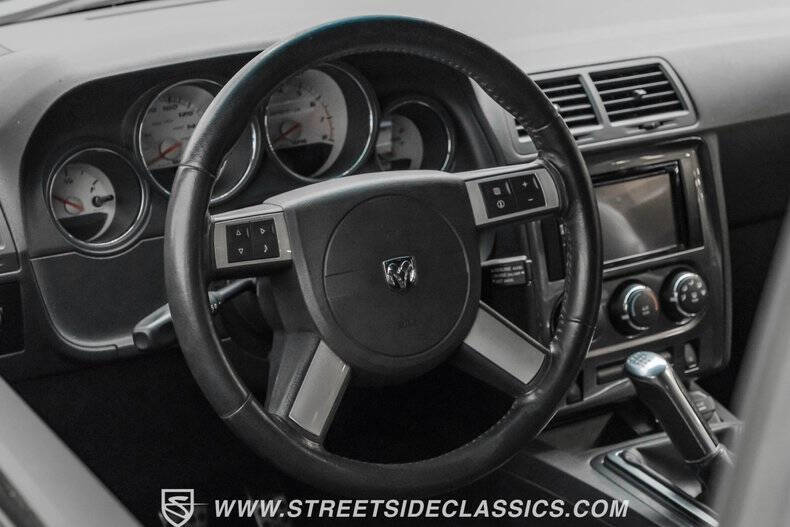 2009 Dodge Challenger SRT8