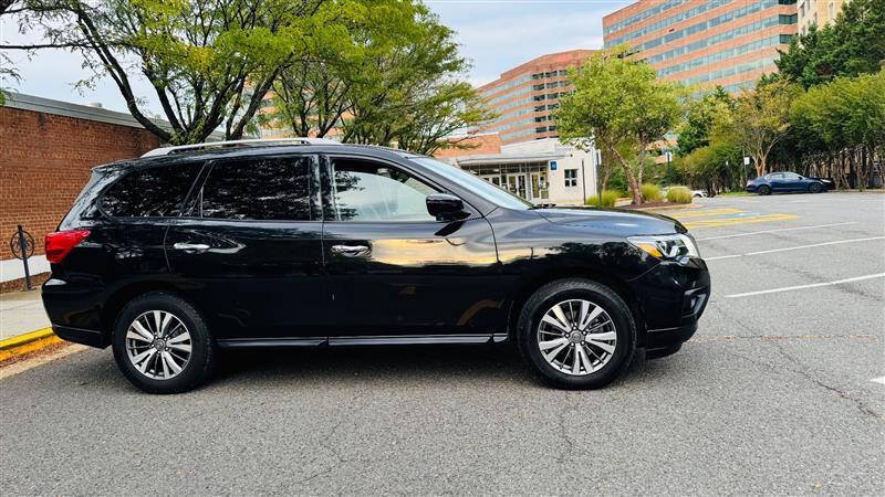 2019 Nissan Pathfinder SL
