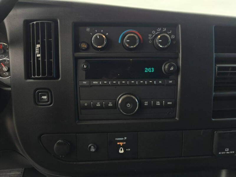 2023 GMC Savana 2500