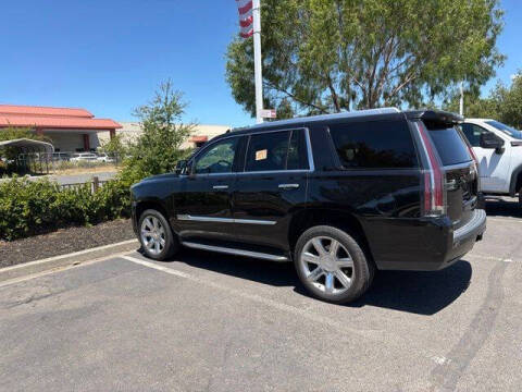 2018 Cadillac Escalade Luxury
