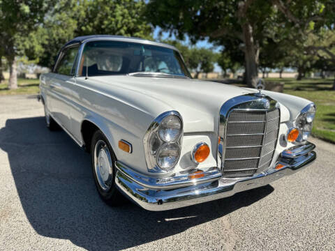 1970 Mercedes-Benz 280-Class