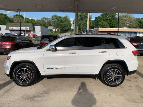 2018 Jeep Grand Cherokee for sale at GRC OF KC in Gladstone MO