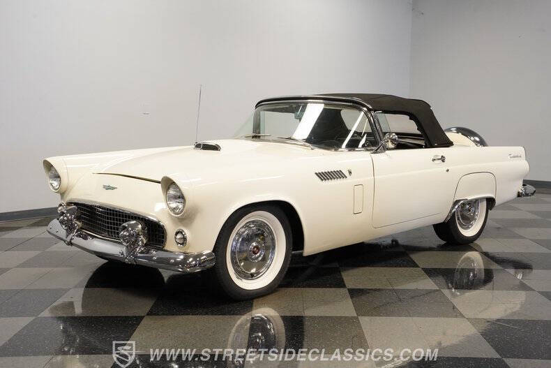1956 Ford Thunderbird