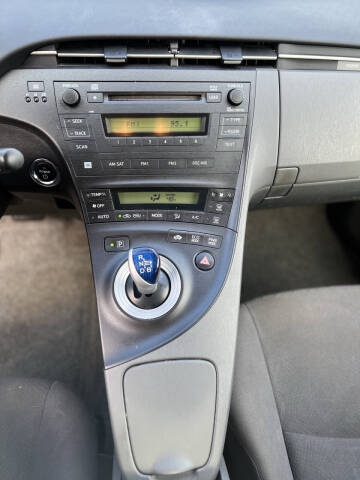 2010 Toyota Prius II