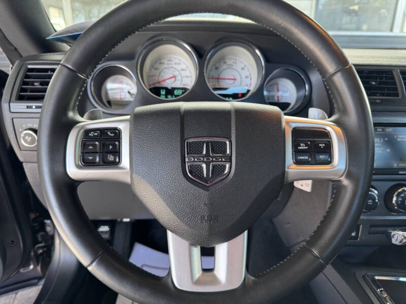 2013 Dodge Challenger R/T Plus