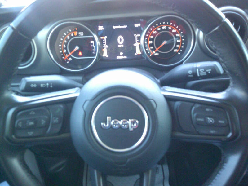 2022 Jeep Gladiator Sport