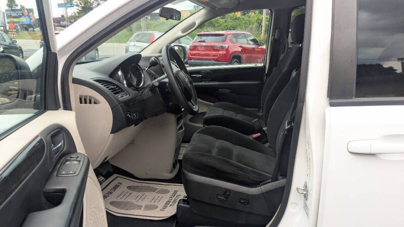2015 Dodge Grand Caravan SE