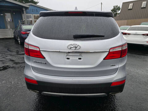 2016 Hyundai Santa Fe SE