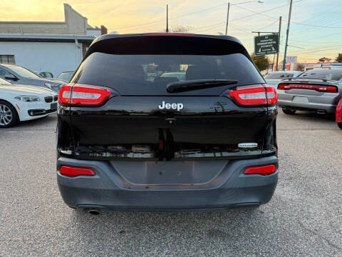 2018 Jeep Cherokee Latitude Plus
