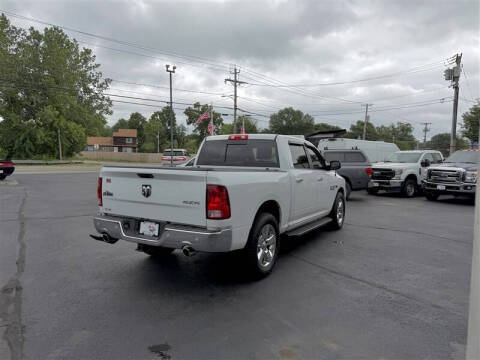2017 RAM 1500 SLT