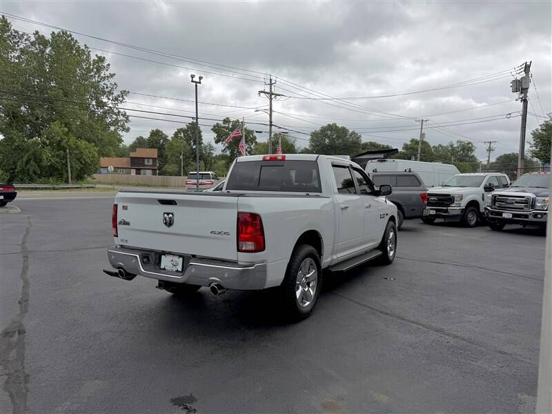 2017 RAM 1500 SLT