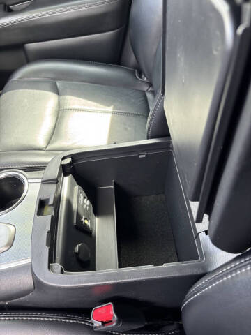 2019 Nissan Pathfinder SL