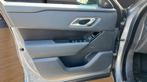 2026 Land Rover Range Rover Velar P250 Dynamic SE