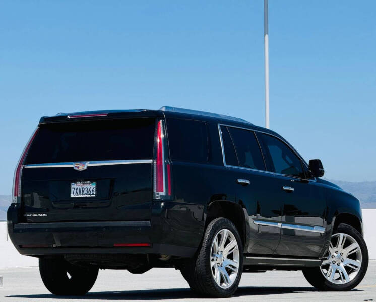 2017 Cadillac Escalade Premium Luxury