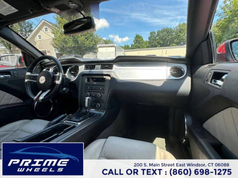 2014 Ford Mustang V6 Premium