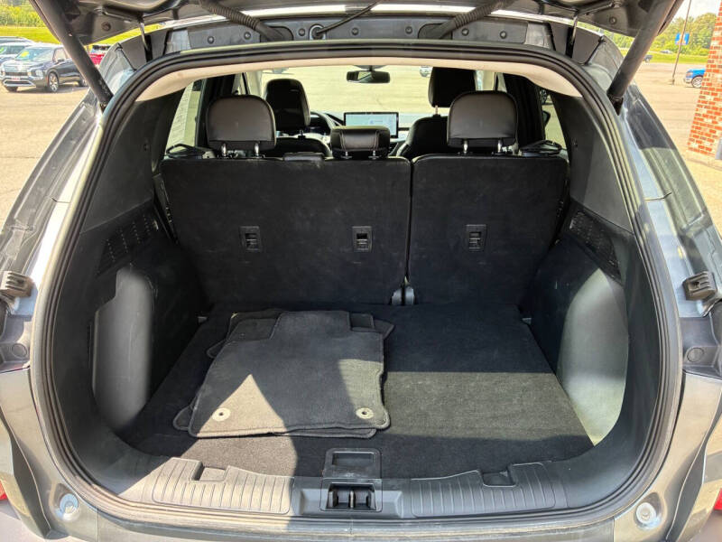 2025 Ford Escape Platinum