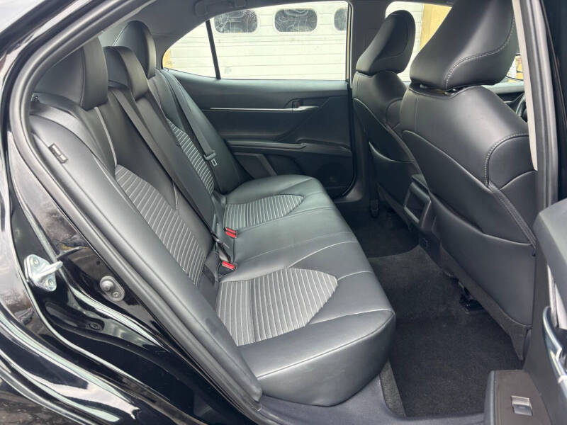 2023 Toyota Camry SE Nightshade