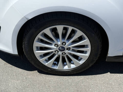 2017 Ford C-MAX Energi SE