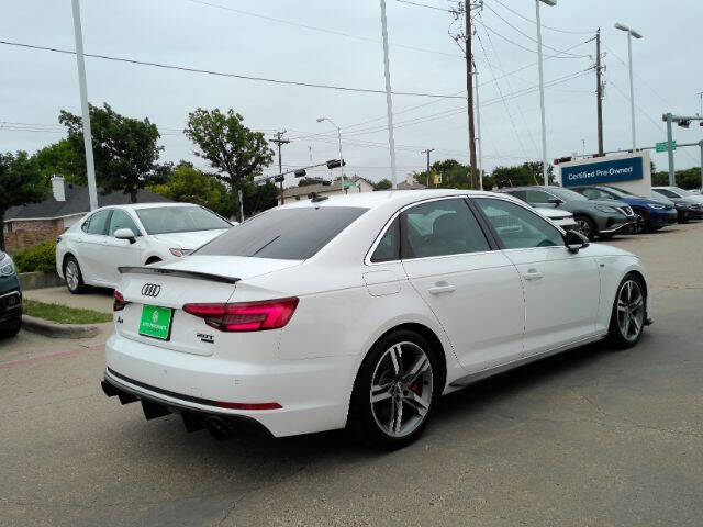 2017 Audi A4 2.0T quattro Premium Plus