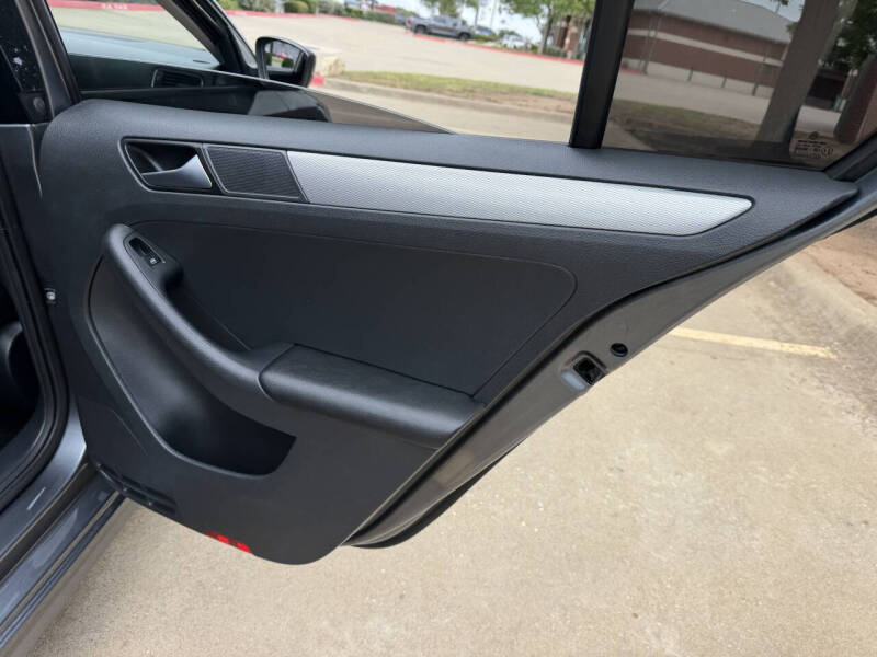 2016 Volkswagen Jetta