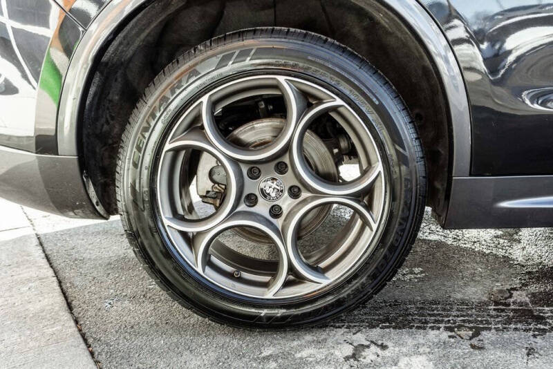 2022 Alfa Romeo Stelvio Ti